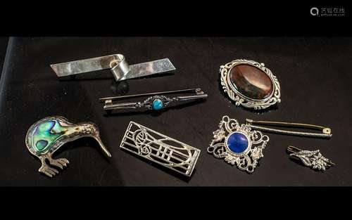 Good Collection of Sterling Silver Brooches, all vintage, 8 ...