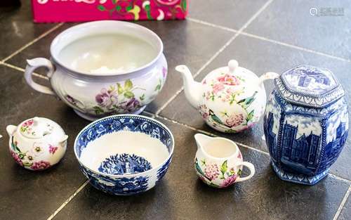 `The English Table` Tea Set, comprising teapot, lidded sugar...