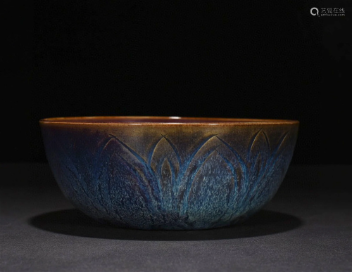 A Chinese Jun-Type Blue Glazed Porcelain Bowl