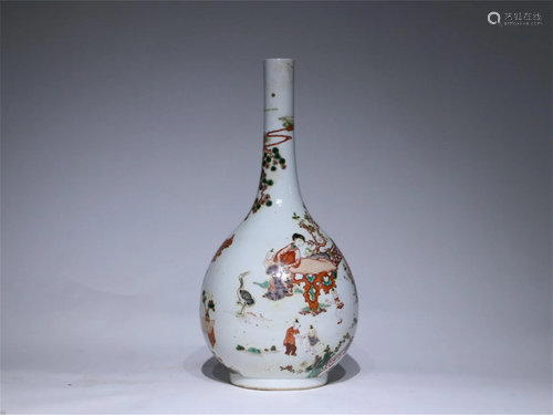 A Chinese Wu-Cai Glazed Porcelain Vase