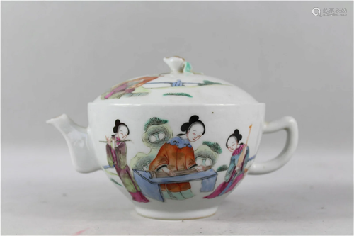 A Chinese Famille-Rose Glazed Porcelain Tea Pot