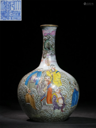 A Chinese Famille-Rose Glazed Porcelain Vase