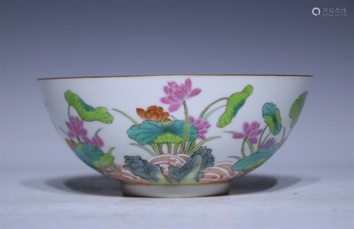 A Chinese Famille-Rose Glazed Porcelain Bowl