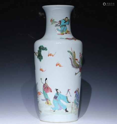 A Chinese Famille-Rose Glazed Porcelain Vase