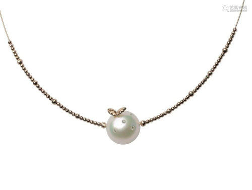 A south sea cultured pearl wire necklace,