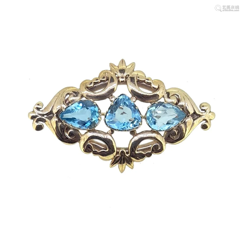 A late 20th century 9ct gold aquamarine brooch,