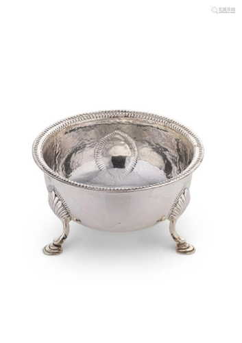 An Edward VII silver bowl, retailed by Tessier,