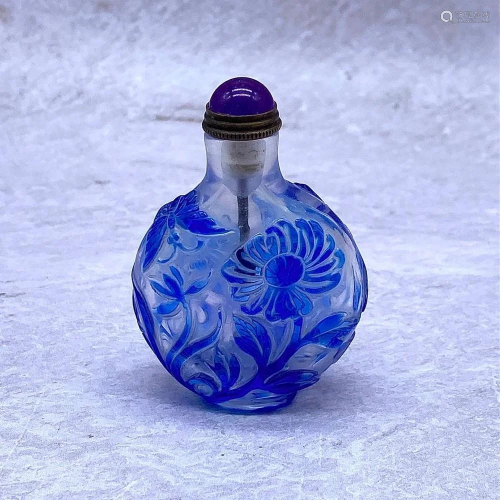 Hand-carved Flower Pattern Chinese Peking Glass Snuff Bottle