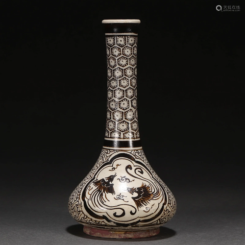 A Chinese Jizhou-type Bottle Vase