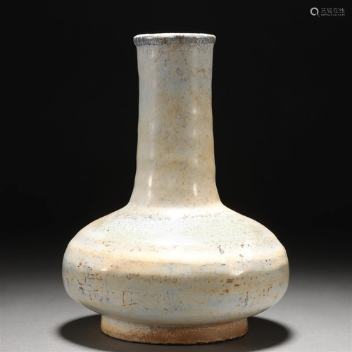 A Chinese Ru-ware Bottle Vase