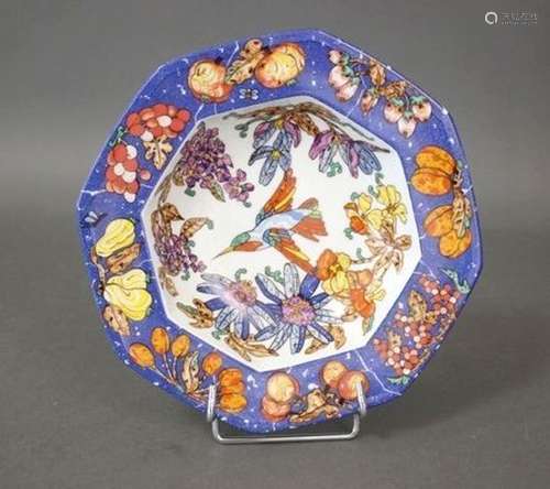 HERMES, Paris<br />
ASSIETTE CREUSE octogonale en porcelaine...