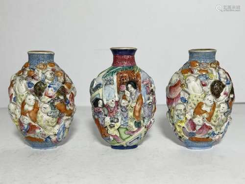 ASSORTMENT OF CHINESE FIGURAL SNUFF BOTTLES