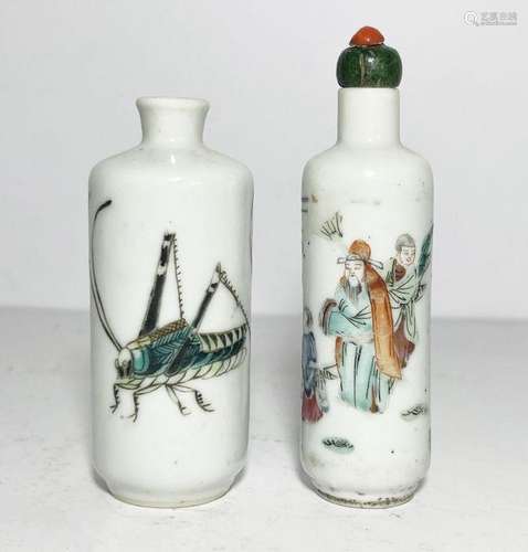 TWO CHINESE HAND PAINTED SNUFF BOTTLES