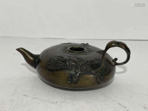 A RARE CHINESE BRONZE WATER POT, QING DYNASTY (1644-1911)