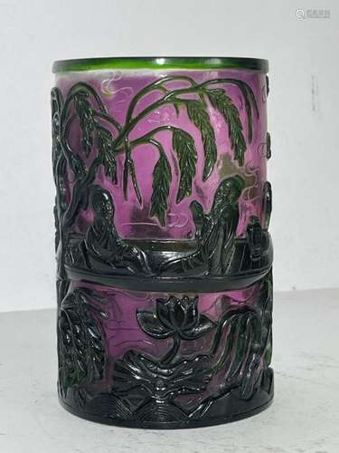 A CHINESE PEKING GLASS BRUSH POT, QING DYNASTY (1644-1911)