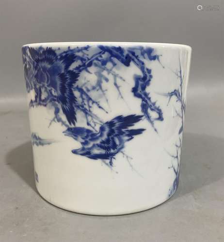 Wang Bu, blue and white glazed porcelain pen holder