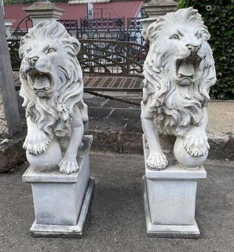 Pair of marble lions