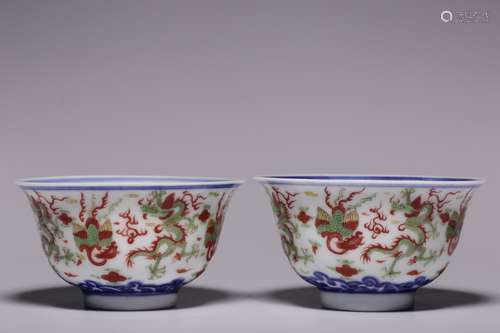 A Pair Of Ming Dynasty Period Of Longqing Red Green Color Po...