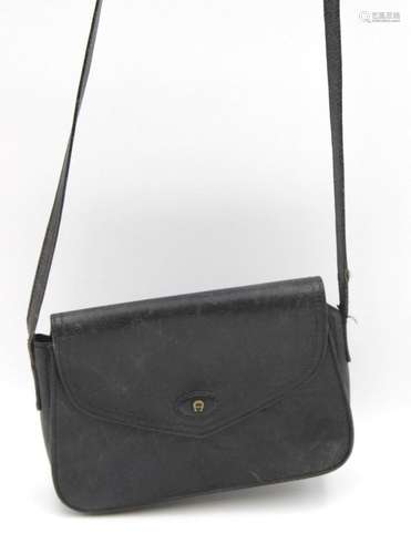 DAMENHANDTASCHE, AIGNER, STRAKE TRAGESPUREN, 15,5 X 20CM.