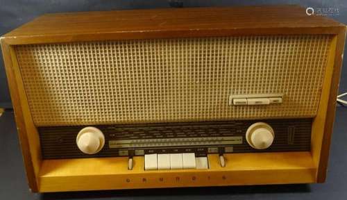 GRUNDIG HOLZRADIO, TYP 2029