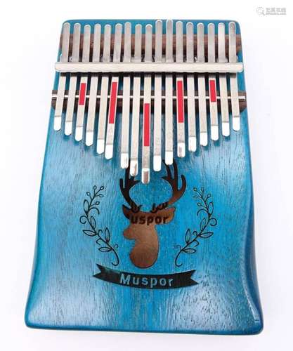 KALIMBA VON MUSPOR MIT HIRSCHMOTIV MIT TASCHE, INKL. STIMMHA...