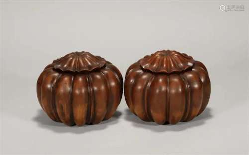 A pair of qing dynasty wooden carving Weiqi POTS