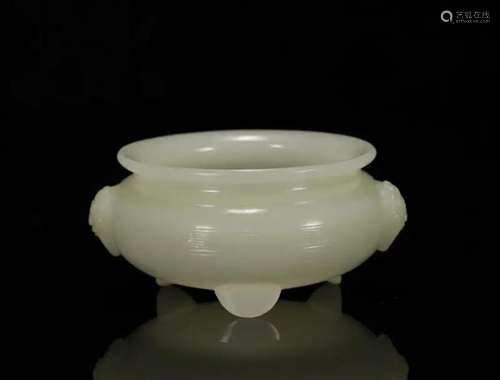 Hetian jade incense burner of the Qing Dynasty