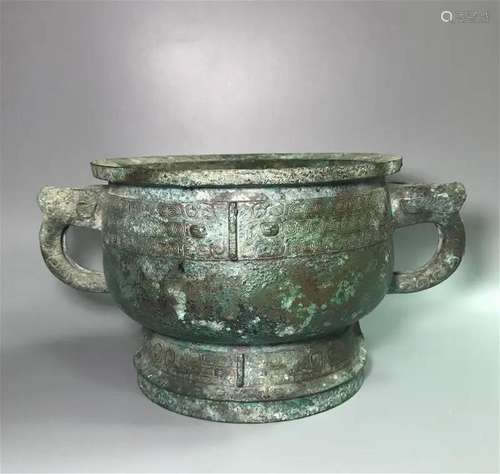 Bronze GUI in western Zhou Dynasty