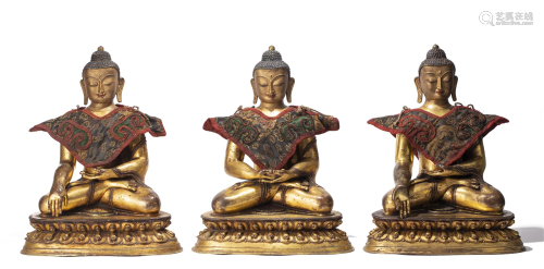 A SET OF TRINITY OF BUDDHAS