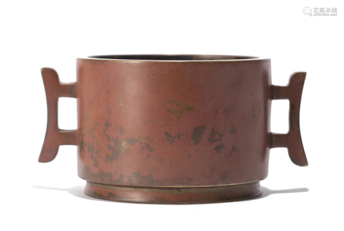 A CHINESE BRONZE CENSER WITH DOUBLE HANDLES