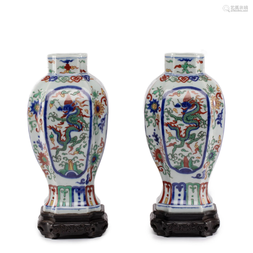 PAIR CHINESE FAMILLE VERTE DRAGON VASES