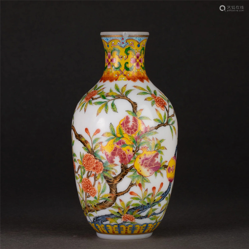 A PAINTED ENAMEL POMGRANATE VASE