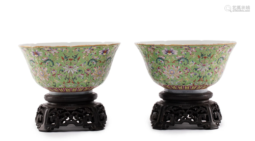 PAIR CHINESE FALANGCAI LOTUS SCROLLS BOWLS