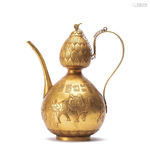 A BRONZE-GILT DOUBLE GOURDS EWER