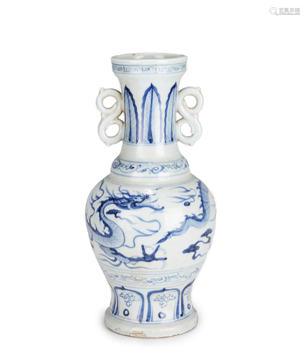 A CHINESE BLUE AND WHITE DRAGON VASE