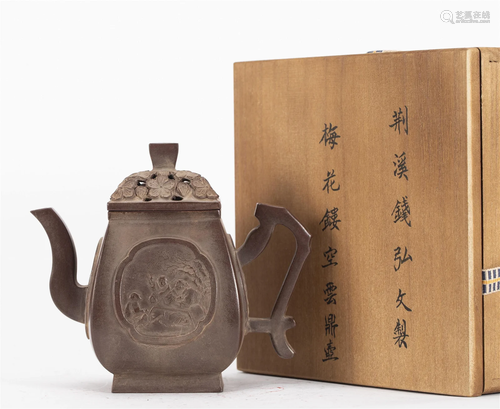 A CHINESE YIXING GLAZE TEAPOT