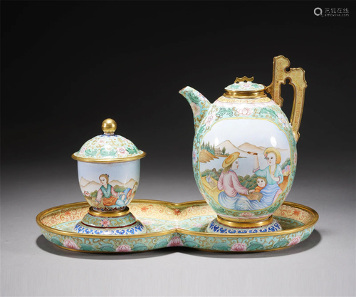 A SET OF CHINESE PAINTED ENAMEL TEA-WARES