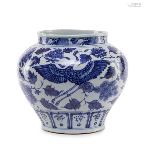 A CHINESE BLUE AND WHITE PHOENIX JAR