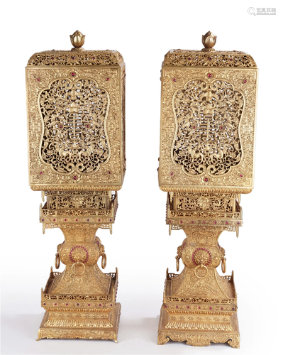 PAIR CHINESE FINE BRONZE-GILT LAMPS