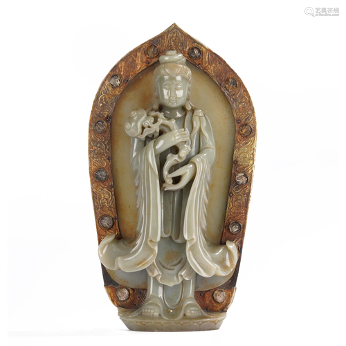 A CHINESE CARVED JADE FIGURE OF GUANYIN