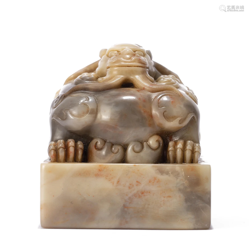 A CHINESE CARVED SOAPSTONE SEAL