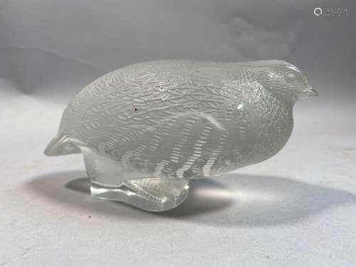 LALIQUE René (1860-1945)<br />
"Perdrix couchée"<b...