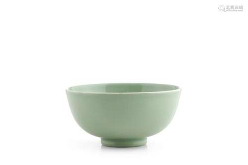 A JAPANESE STUDIO CELADON BOWL BY SEIFU YOHEI III (1851-1914...