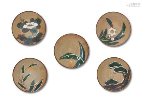 A JAPANESE SET OF FIVE KUTANI MEIMEIZARA DISHES MEIJI PERIOD...