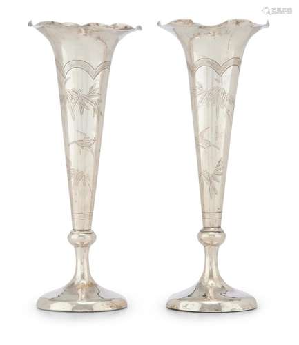 A PAIR OF CHINESE SILVER VASES 19TH/20TH CENTURY