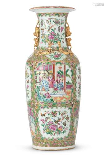 A LARGE CHINESE CANTON ROSE MEDALLION VASE QING DYNASTY (164...