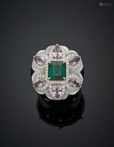 Importante BAGUE "fleur" en platine (950‰) serti d...