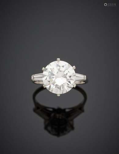 BAGUE "solitaire" en platine (950‰) et or gris (75...