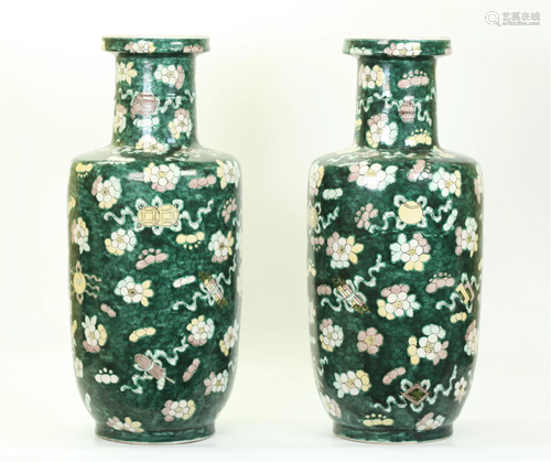 Pair Chinese Famille Verte Porcelain Baluster Vase