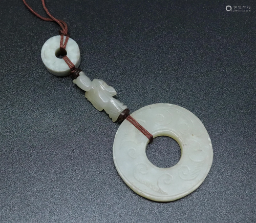 Chinese Ming/Qing White Jade 3 Part Toggle